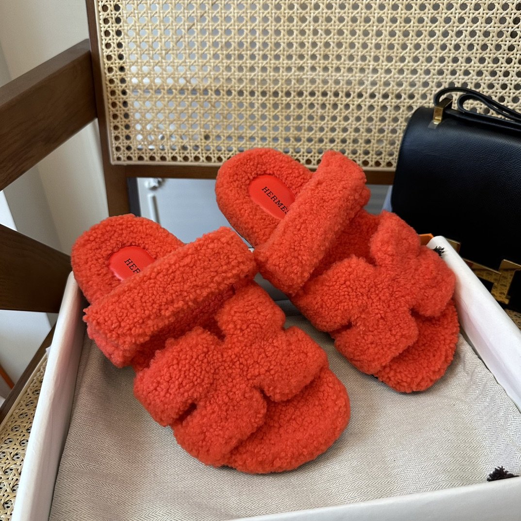 Hermès Chypre Sandals - Image 8