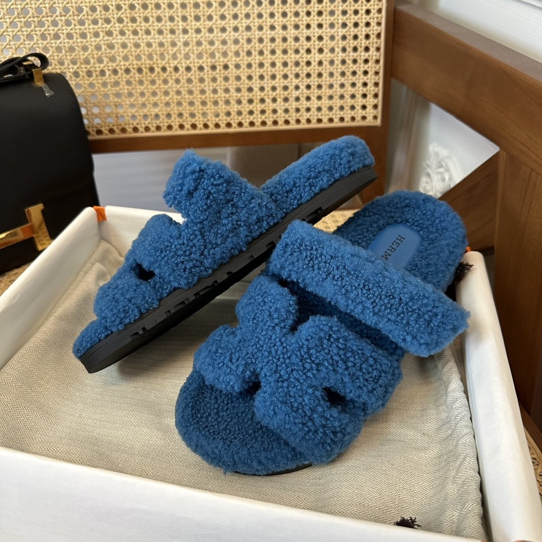 Hermès Chypre Sandals - Image 7