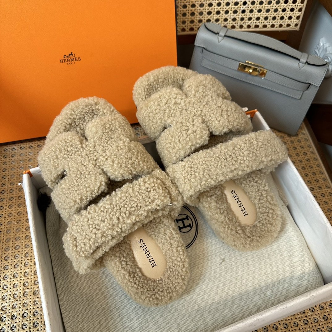 Hermès Chypre Sandals - Image 4