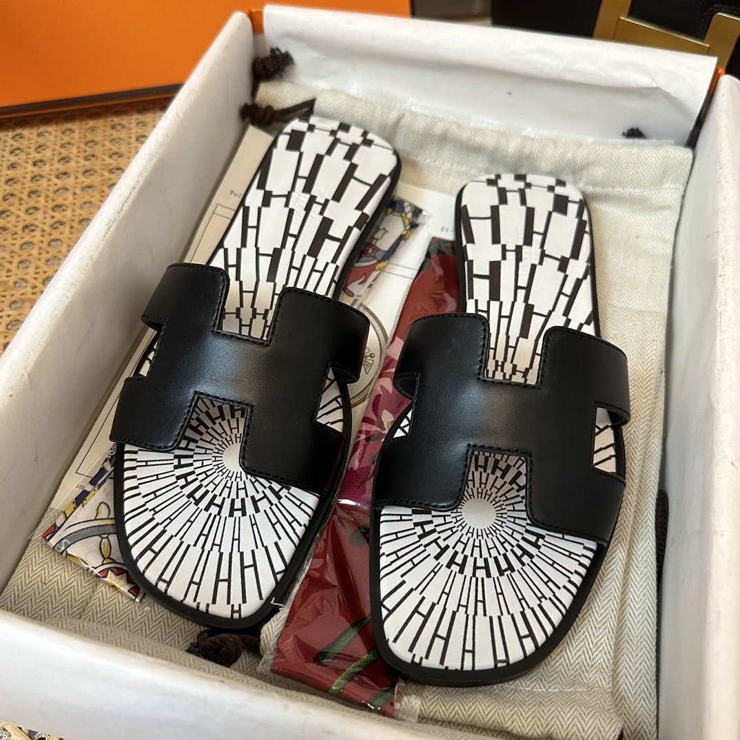 Hermès Oran Sandals - Image 7