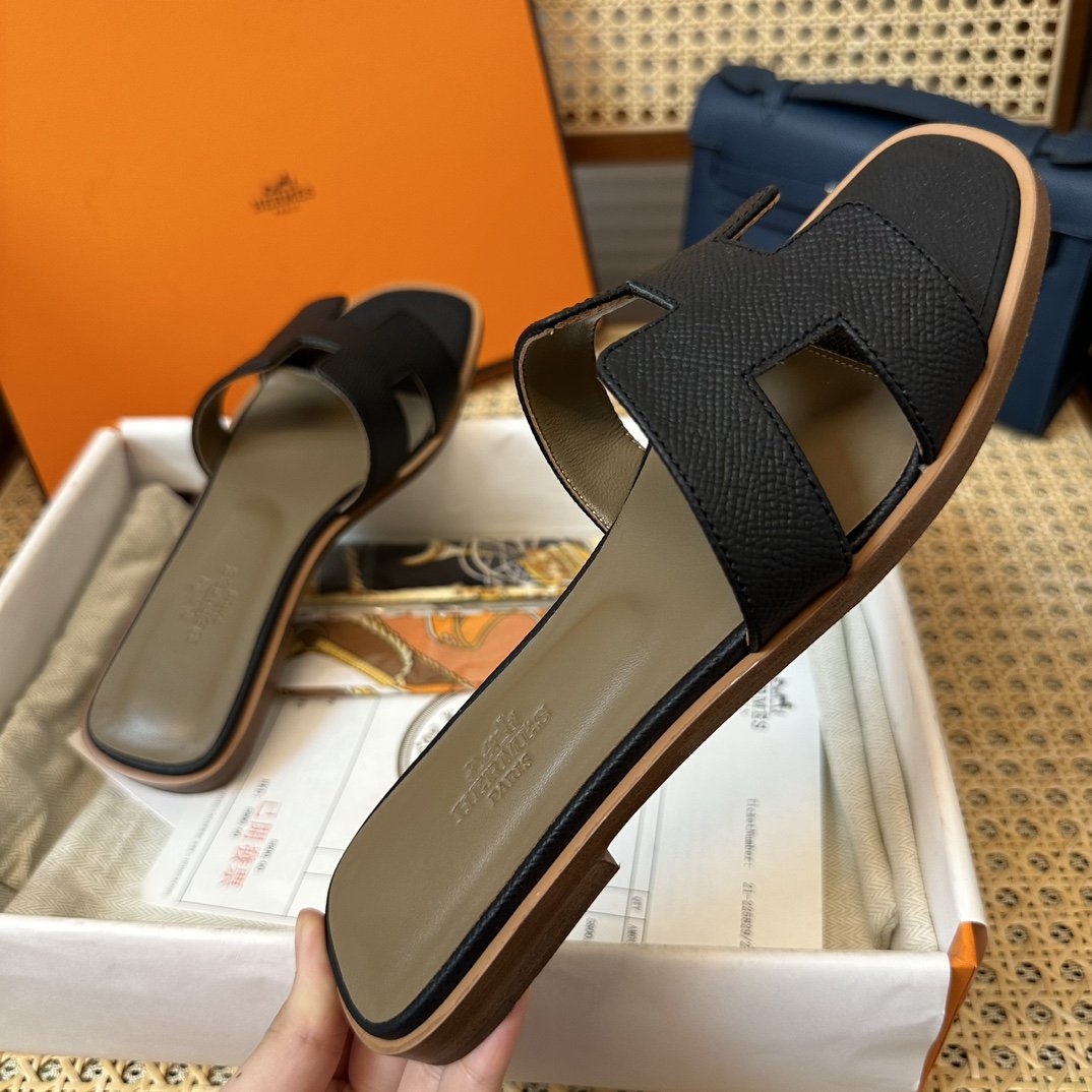 Hermes Oran Sandals Epsom - Image 8