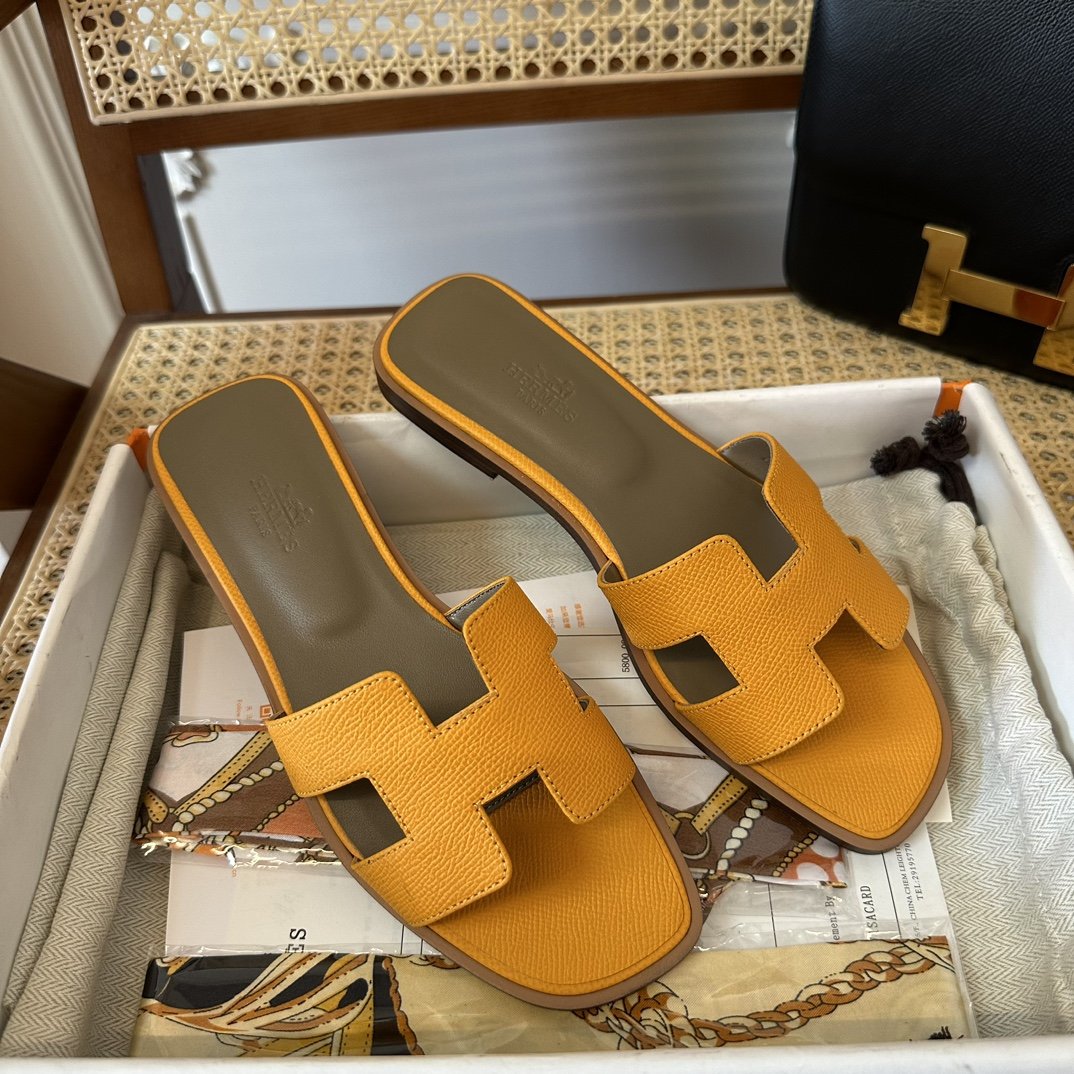 Hermes Oran Sandals Epsom - Image 2