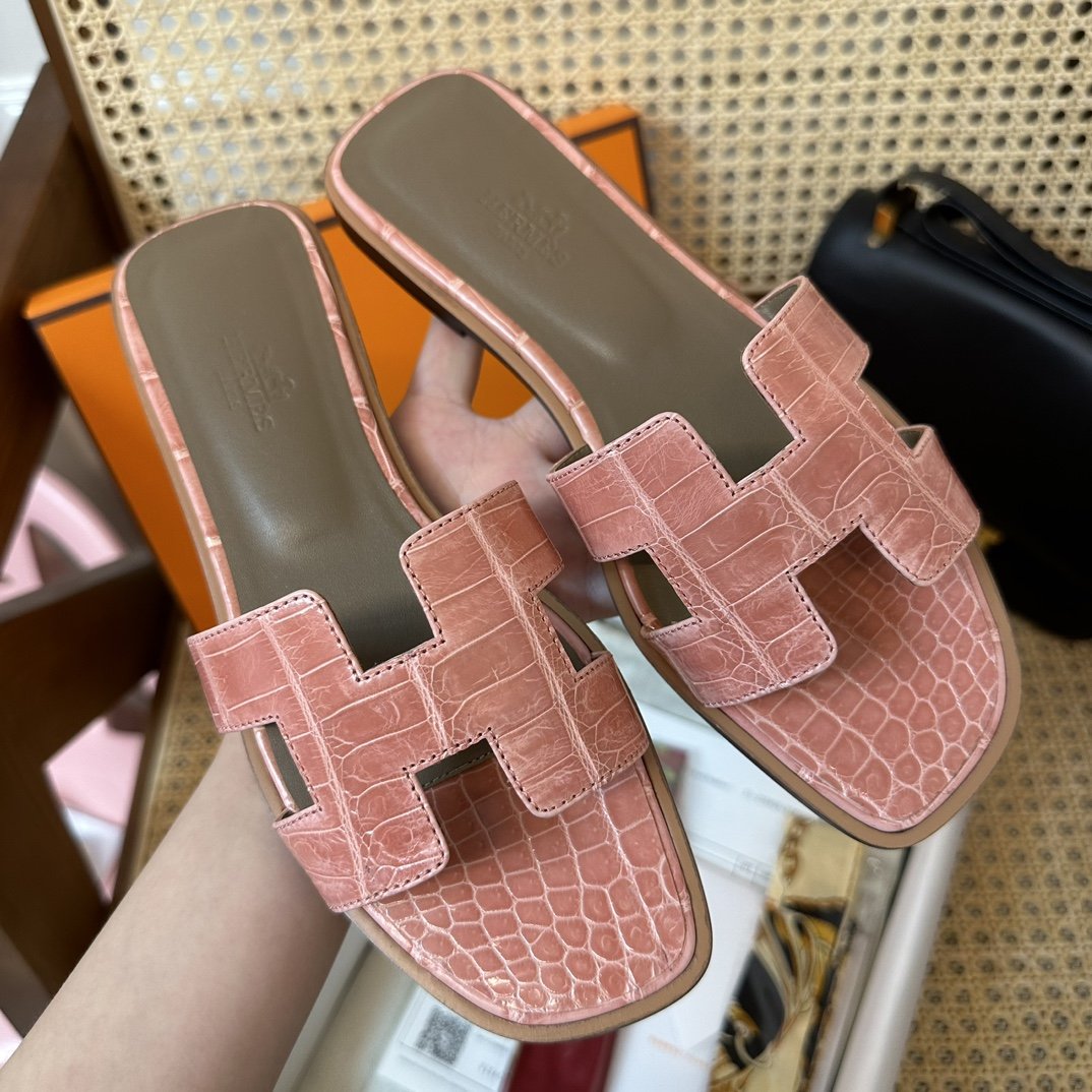 Hermès Croco Sandals - Image 5
