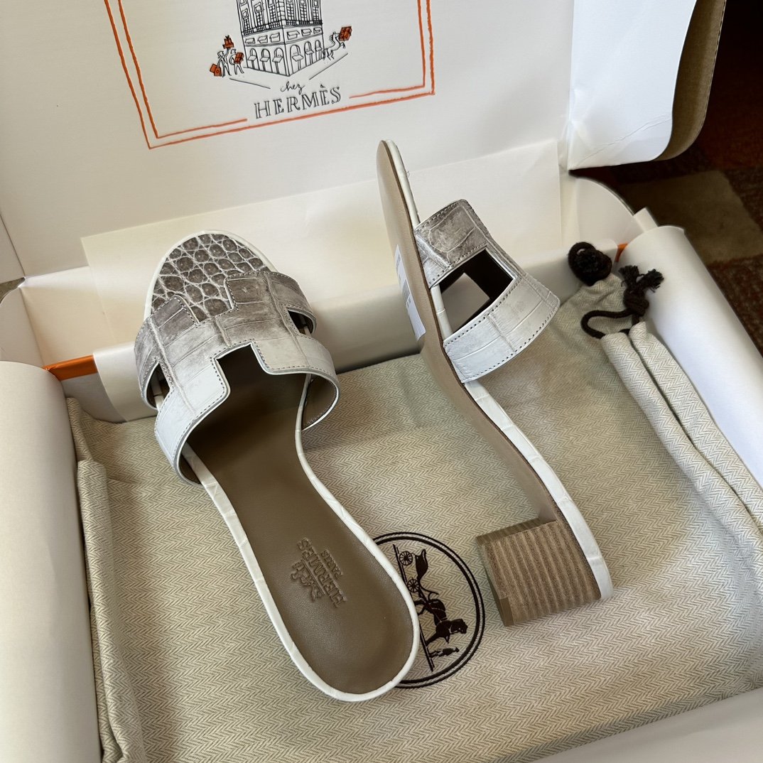 Hermès Croco Sandal's - Image 5