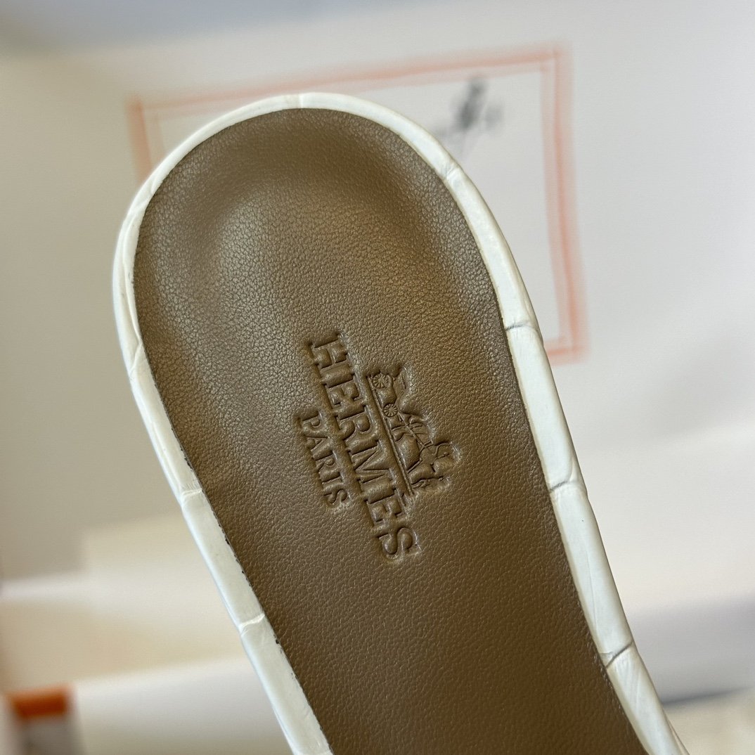 Hermès Croco Sandal's - Image 7