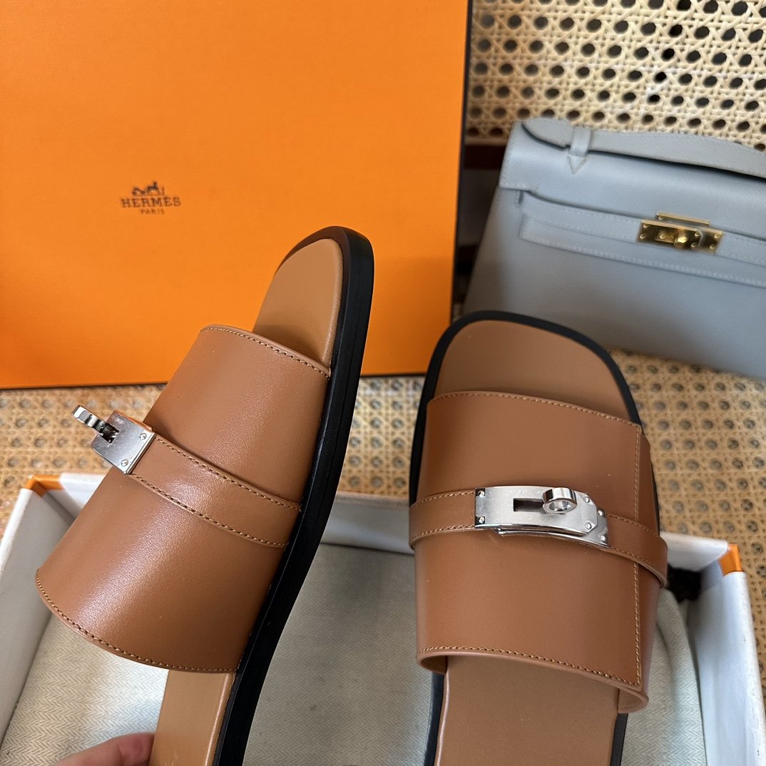 Hermès Kelly Sandals - Image 6