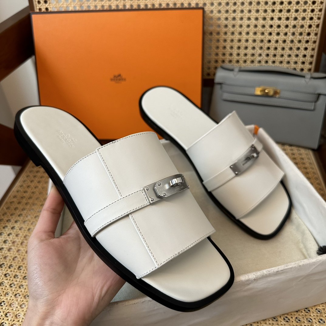 Hermès Kelly Sandals - Image 3