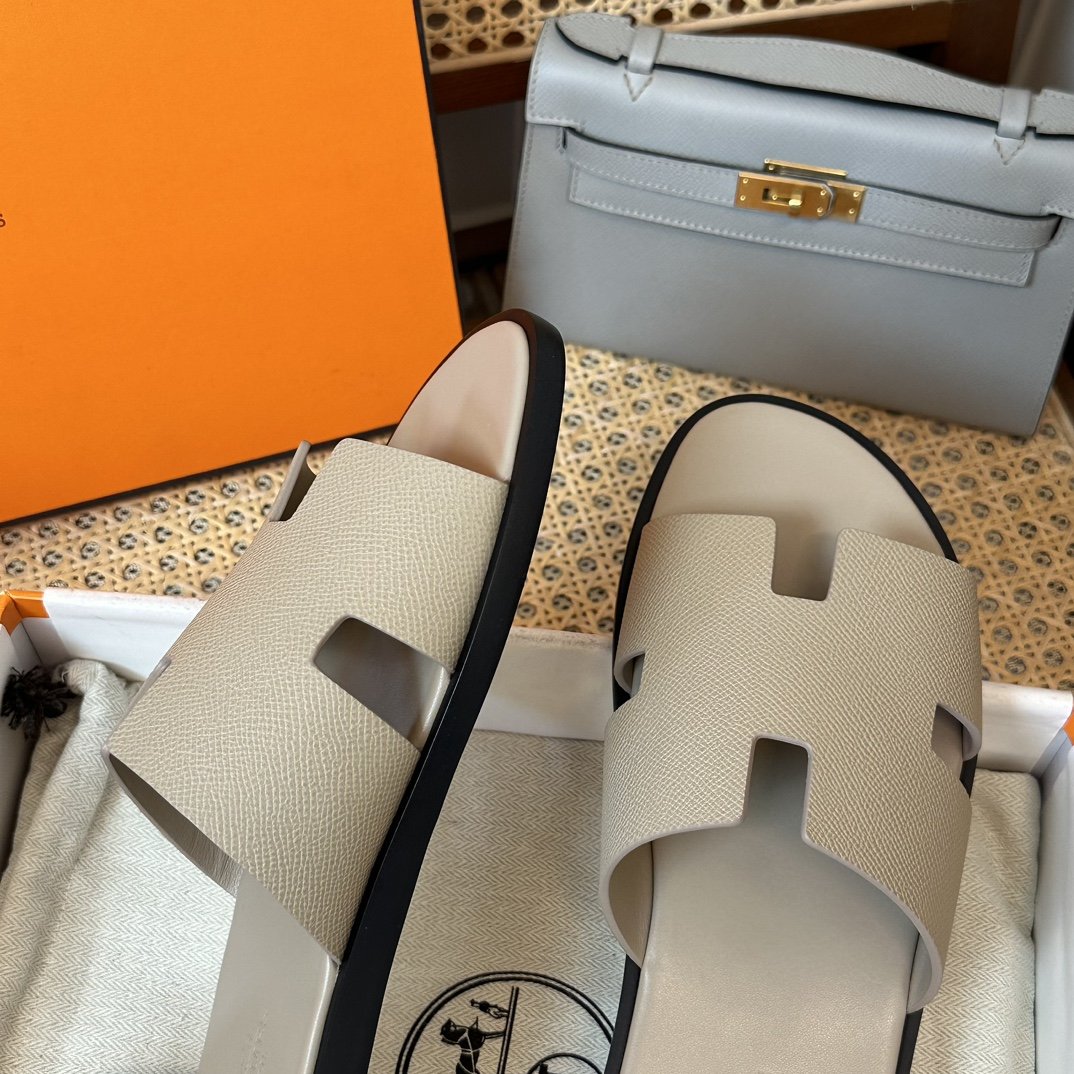 Hermès Lzmir Sandal's - Image 3