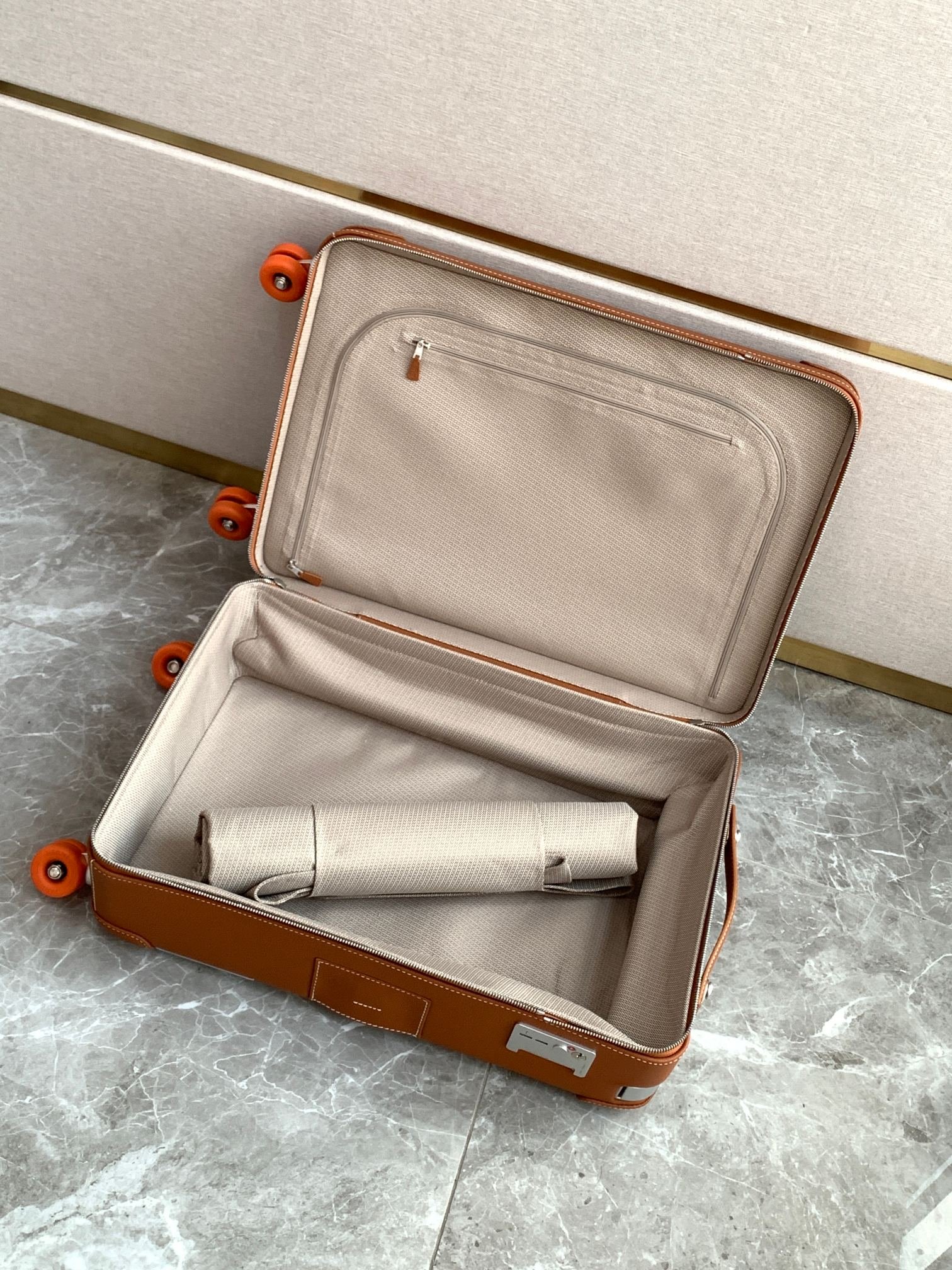 Hermès RMS Suitcase - Image 4