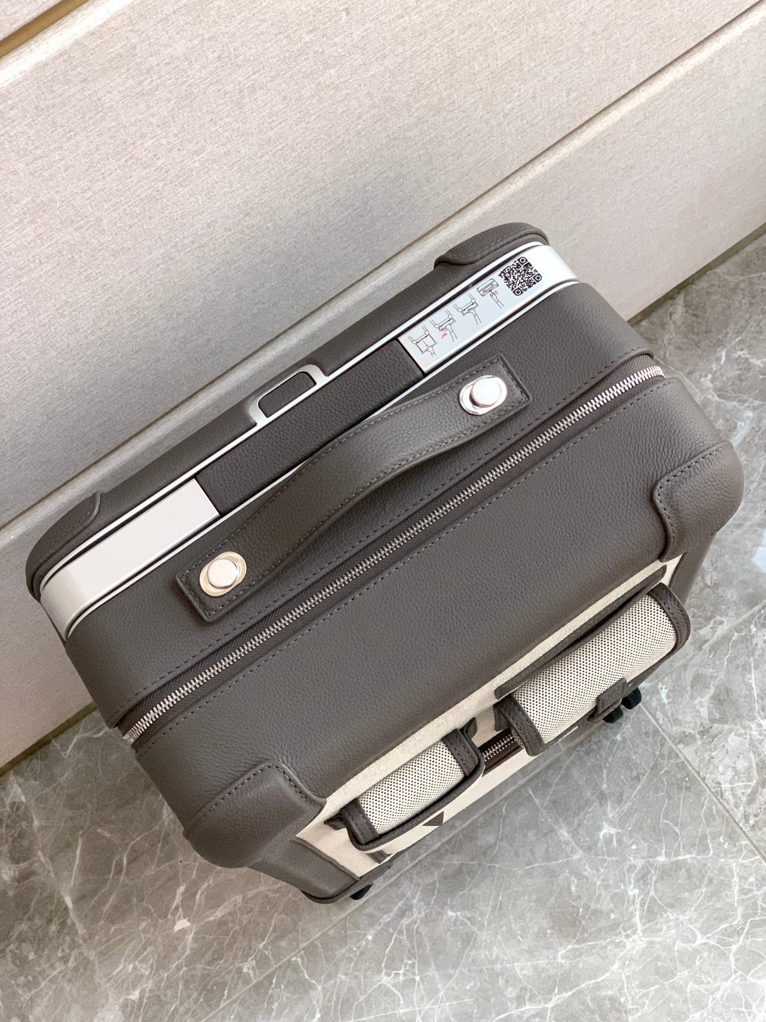 Hermès RMS Suitcase - Image 4