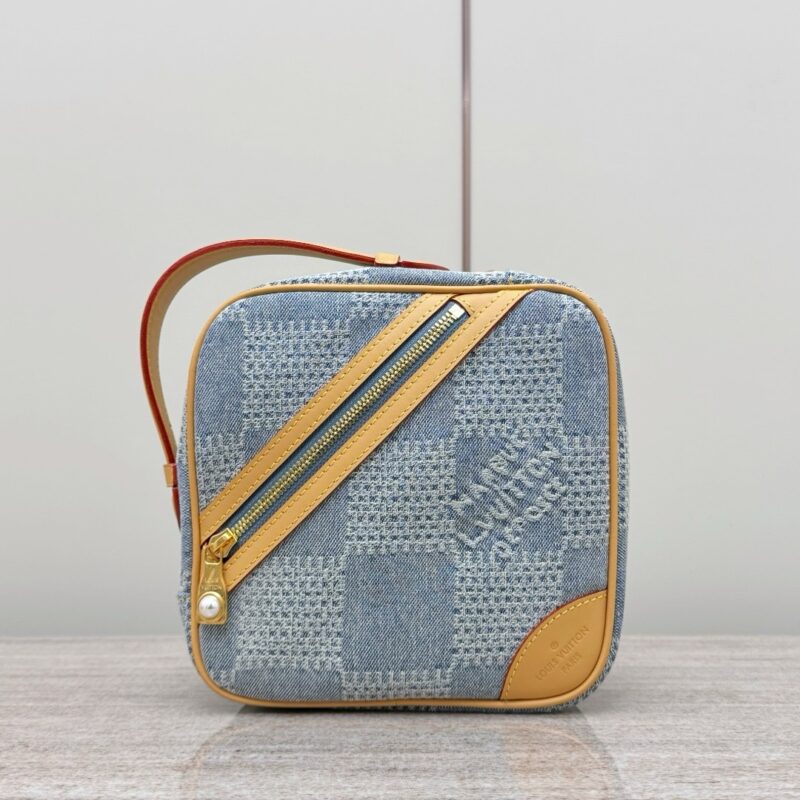 Chess Louis Vuitton authentic quality 2025