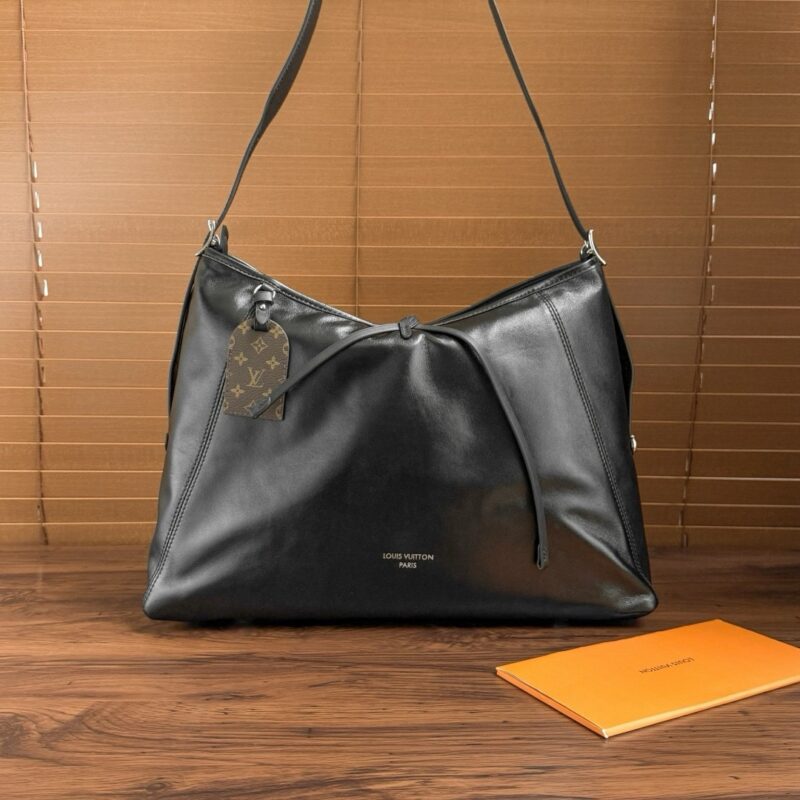 Carryall Dark Louis Vuitton authentic quality 2025