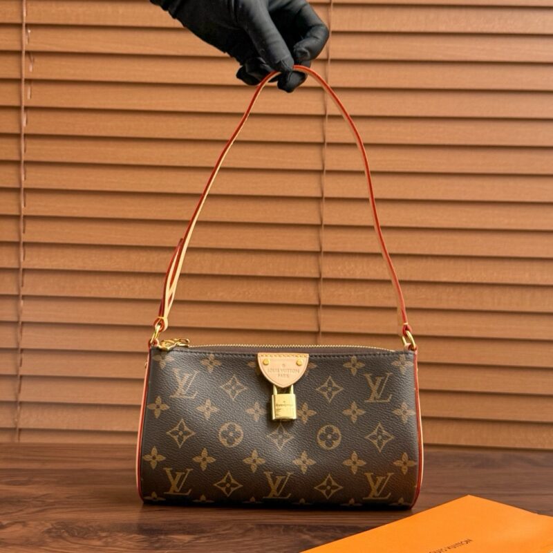 Pochette Tirette Louis Vuitton authentic quality 2025