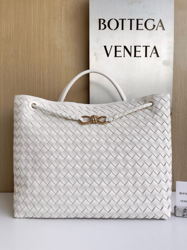 Bottega Veneta  -Bottega bag authentic quality 2025