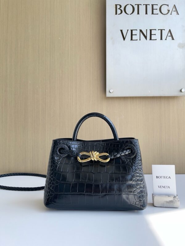 Bottega Veneta  -Bottega bag authentic quality 2025