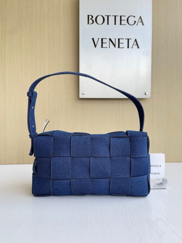 BOTTEGA VENETA Cassette -Bottega bag authentic quality 2025