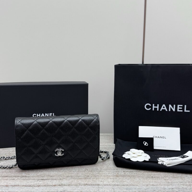 Chanel caviar leather bag black color silver hardware authentic quality replica 2025