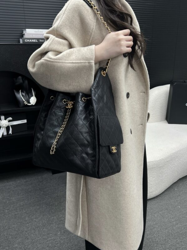 Chanel 25 medium handbag black authentic quality 2025 caviar leather