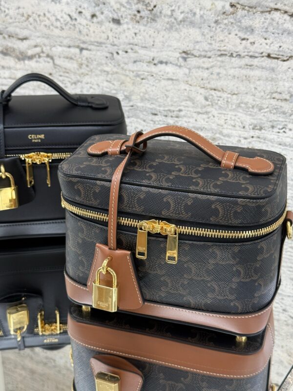 celine besace triumph  authentic quality bag 2025