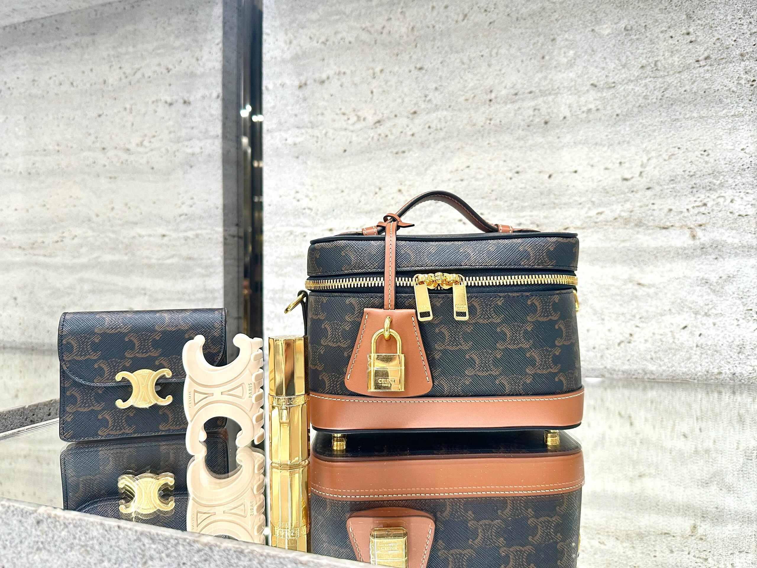 0_hdsavephotos-3-27 celine besace triumph authentic quality bag 2025 - Image 1