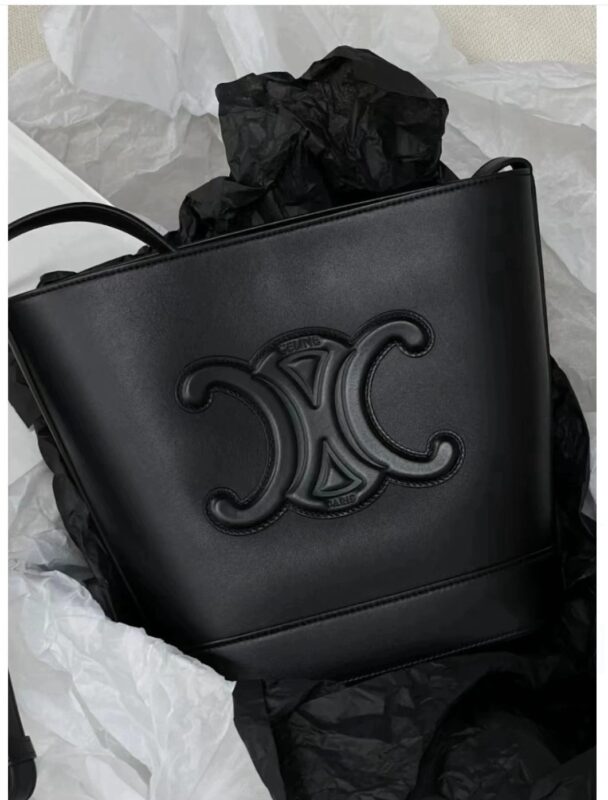 celine besace triumph  authentic quality bag 2025