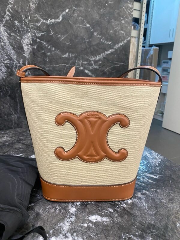 celine besace triumph  authentic quality bag 2025