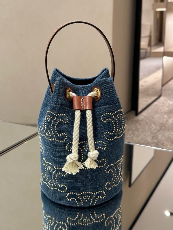 celine besace triumph  authentic quality bag 2025