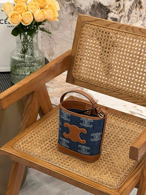 celine besace triumph  authentic quality bag 2025