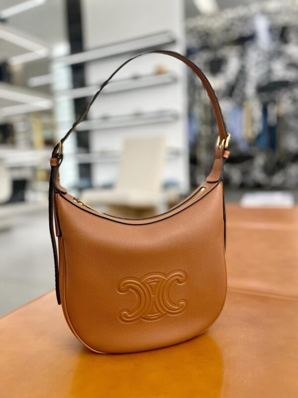 celine besace triumph  authentic quality bag 2025