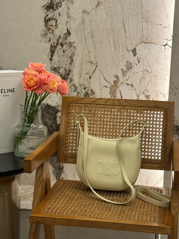 celine besace triumph  authentic quality bag 2025