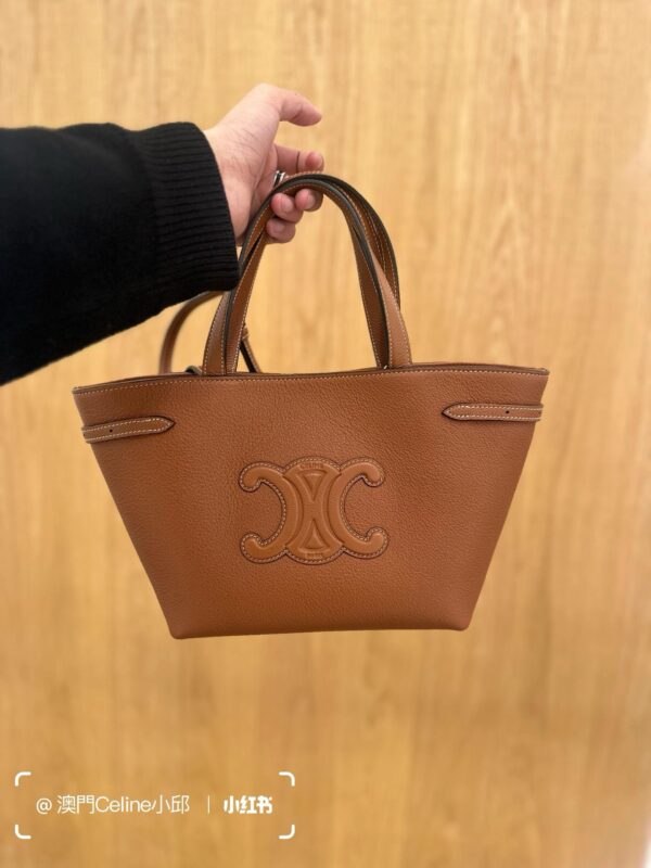 celine besace triumph  authentic quality bag 2025