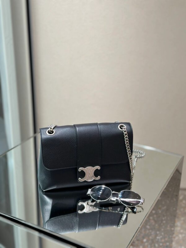 Celine besace triumph  authentic quality bag 2025