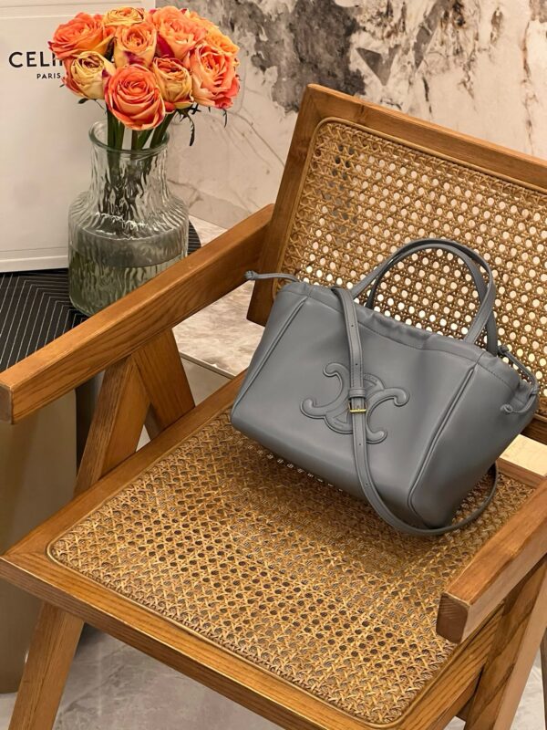 celine besace triumph  authentic quality bag 2025