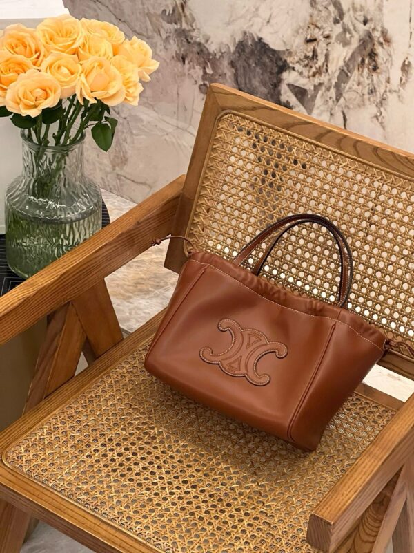 celine besace triumph  authentic quality bag 2025