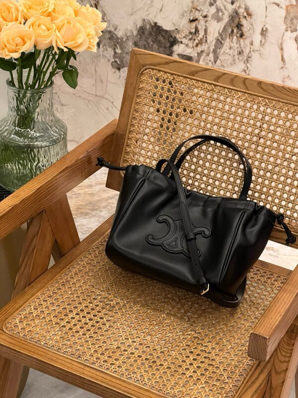 celine besace triumph  authentic quality bag 2025