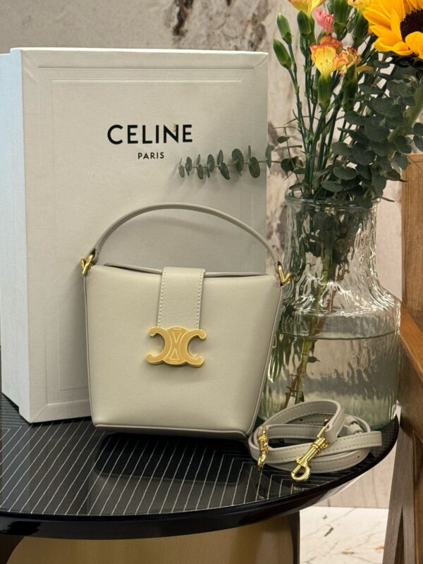 celine besace triumph  authentic quality bag 2025