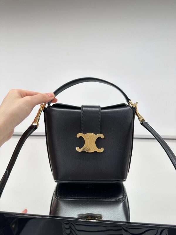 celine besace triumph  authentic quality bag 2025