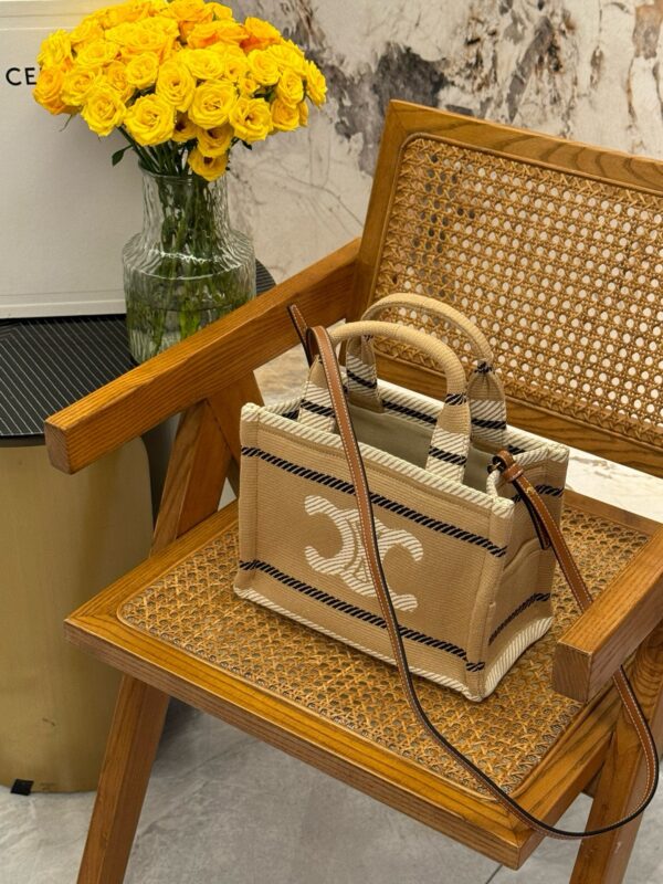 celine besace triumph  authentic quality bag 2025