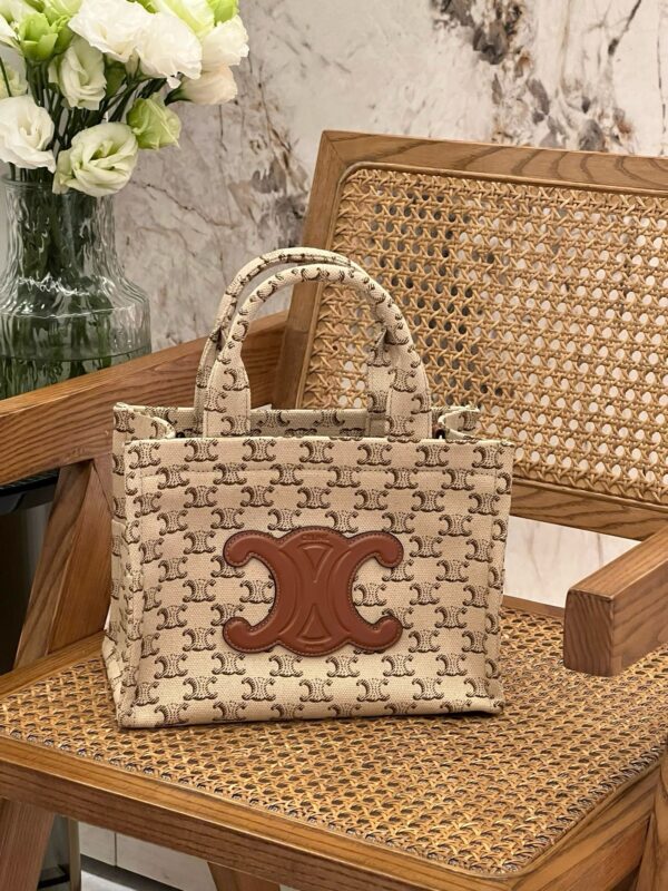 celine besace triumph  authentic quality bag 2025