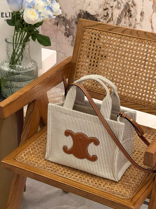 celine besace triumph  authentic quality bag 2025