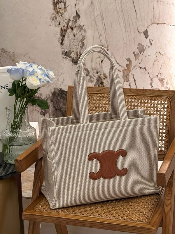 celine besace triumph  authentic quality bag 2025