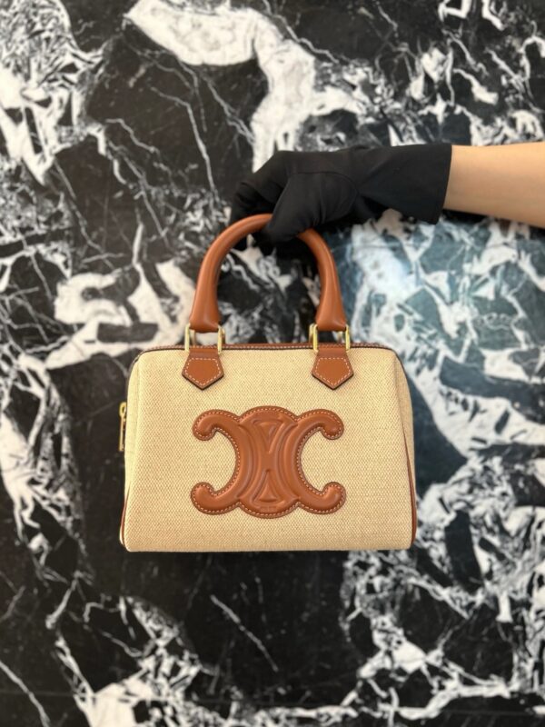 celine besace triumph  authentic quality bag 2025