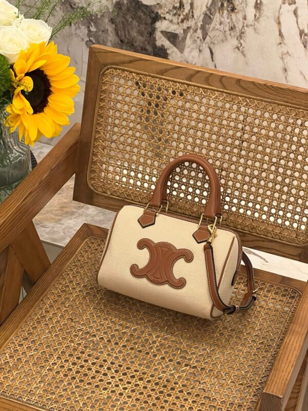 celine besace triumph  authentic quality bag 2025