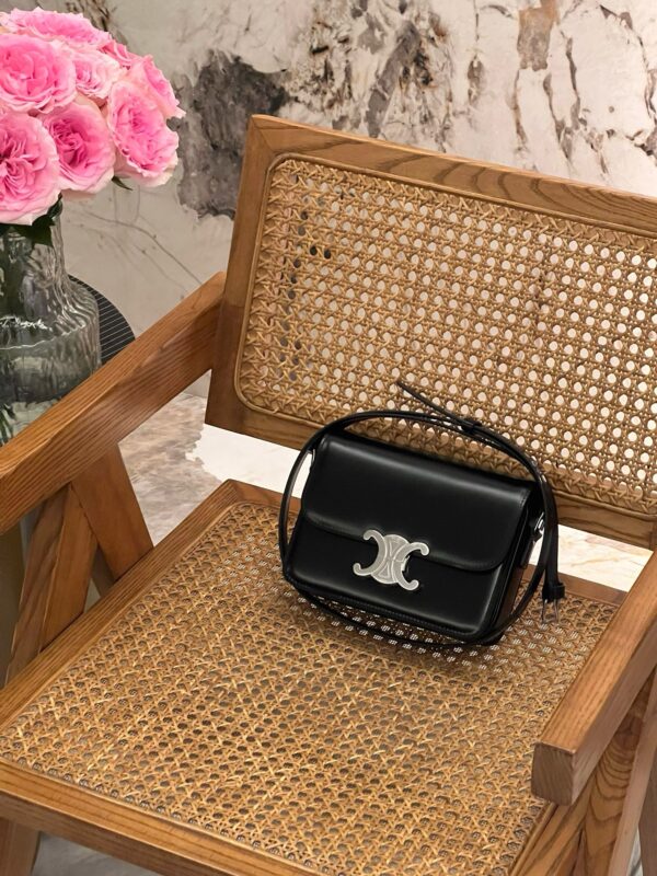celine besace triumph  authentic quality bag 2025