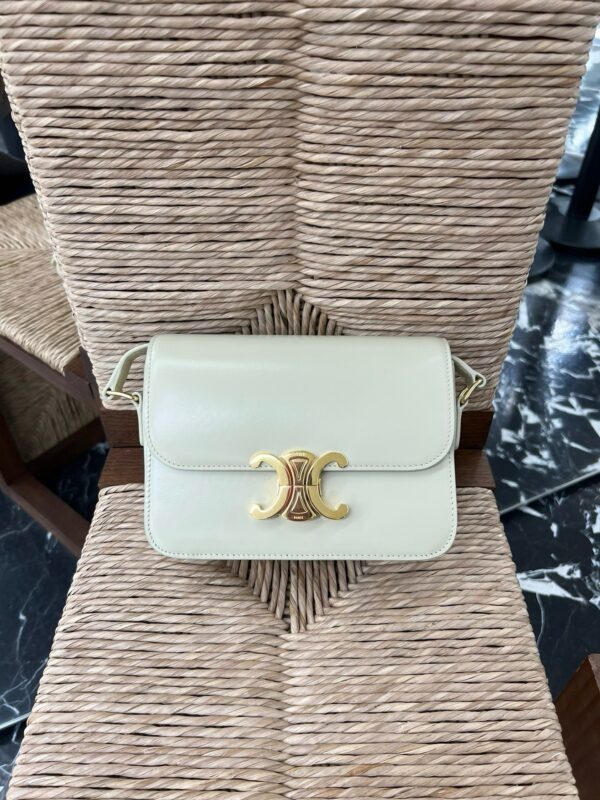 celine besace triumph  authentic quality bag 2025