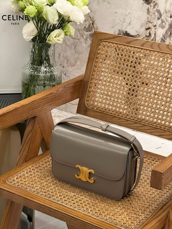 celine besace triumph  authentic quality bag 2025