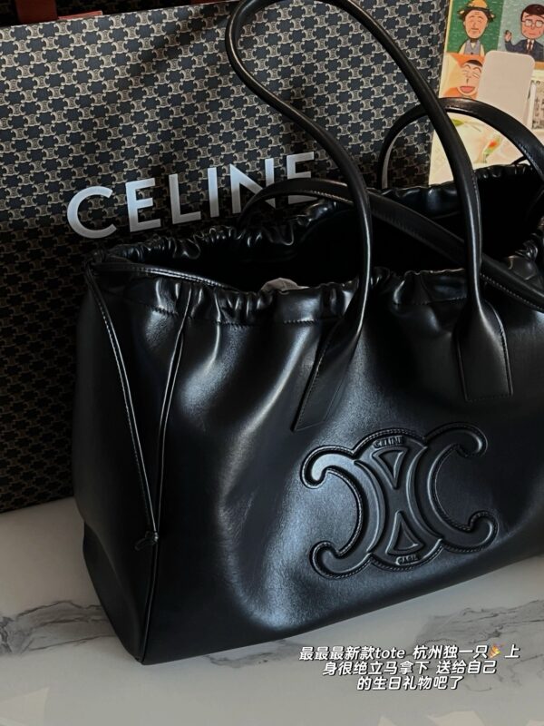 celine besace triumph  authentic quality bag 2025