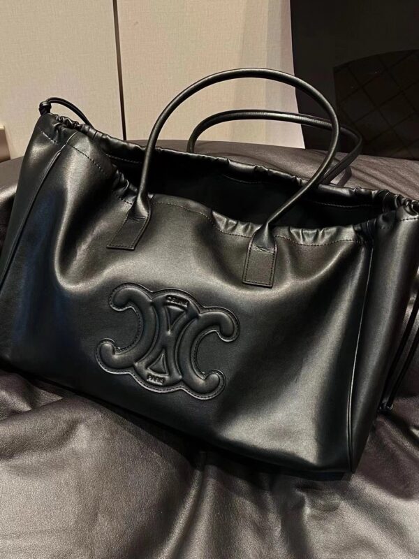 celine besace triumph  authentic quality bag 2025