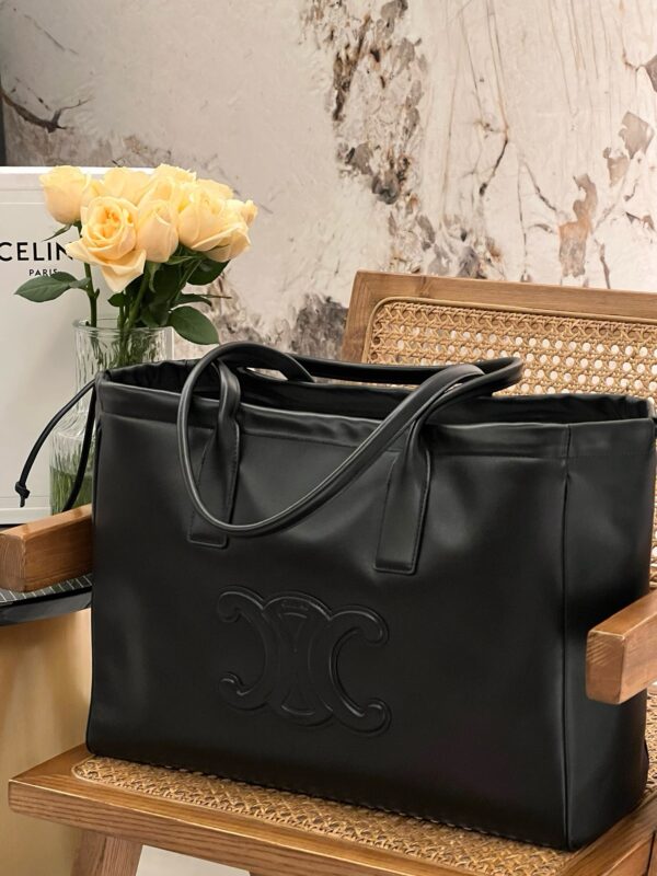 celine besace triumph  authentic quality bag 2025