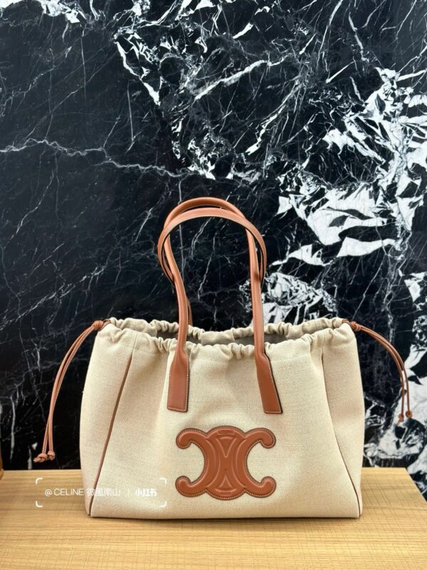 celine besace triumph  authentic quality bag 2025